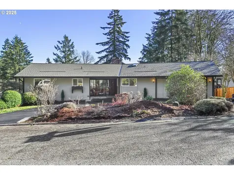 6 Falstaff Street Lake Oswego OR 97035