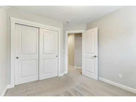 13730 NW 7th Avenue Vancouver WA 98685