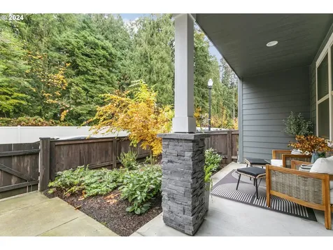 13730 NW 7th Avenue Vancouver WA 98685