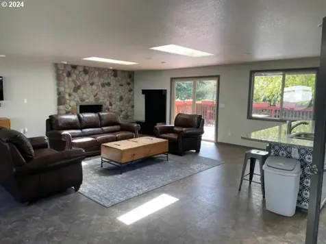 748 53rd Street Washougal WA 98671