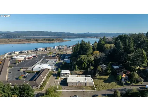 665 Hemlock Avenue Coos Bay OR 97420