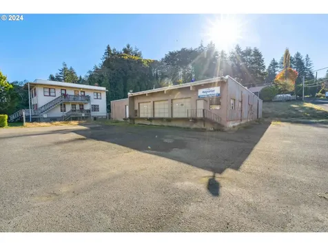 665 Hemlock Avenue Coos Bay OR 97420