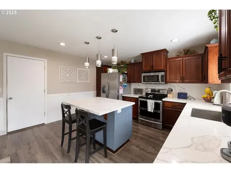 158 Leif Drive Kelso WA 98626