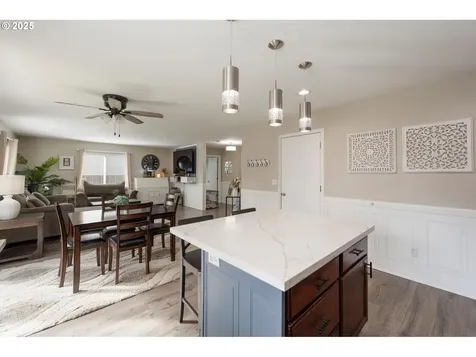 158 Leif Drive Kelso WA 98626