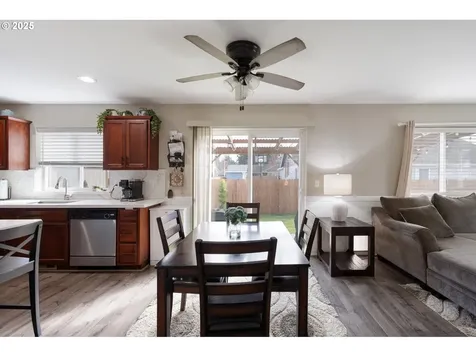 158 Leif Drive Kelso WA 98626