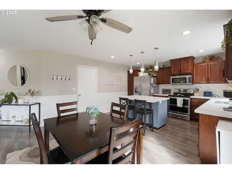158 Leif Drive Kelso WA 98626