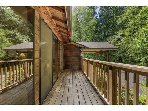 23400 E Bailey Road Rhododendron OR 97049