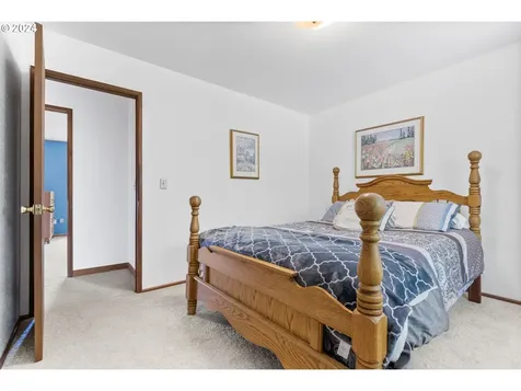 23400 E Bailey Road Rhododendron OR 97049
