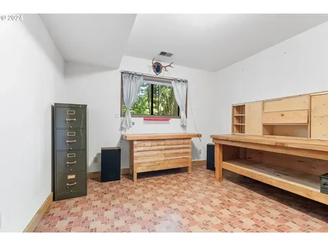 23400 E Bailey Road Rhododendron OR 97049