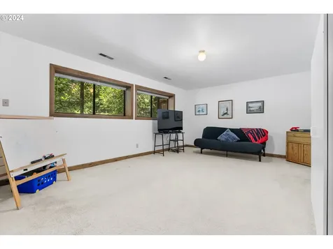 23400 E Bailey Road Rhododendron OR 97049