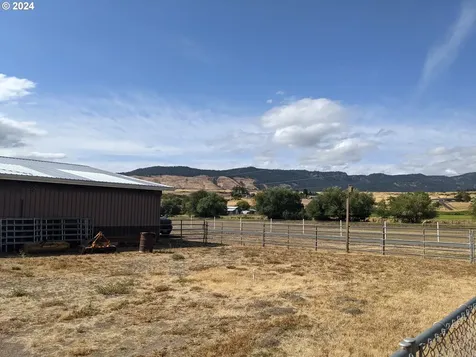 62264 Sporting Lane La Grande OR 97850