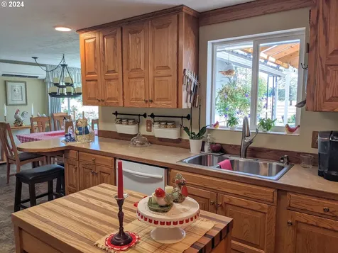 62264 Sporting Lane La Grande OR 97850
