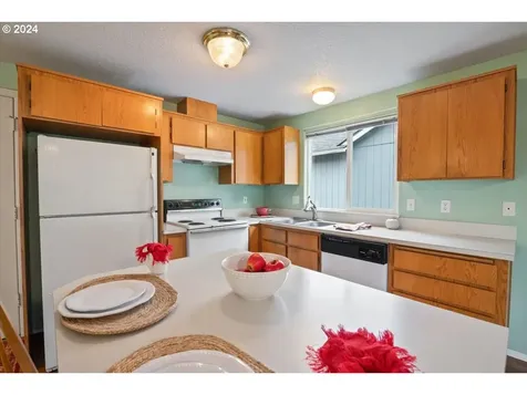 212 NW Bonanza Avenue Dallas OR 97338