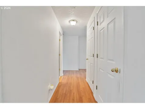 212 NW Bonanza Avenue Dallas OR 97338