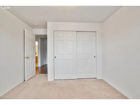 212 NW Bonanza Avenue Dallas OR 97338