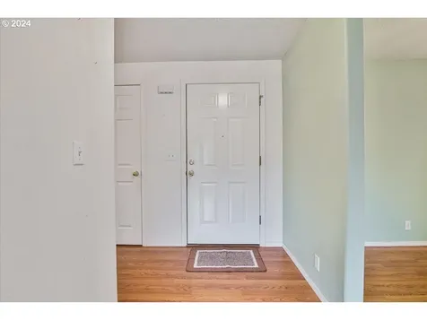 212 NW Bonanza Avenue Dallas OR 97338