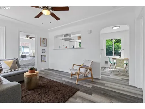 760 G Street Washougal WA 98671