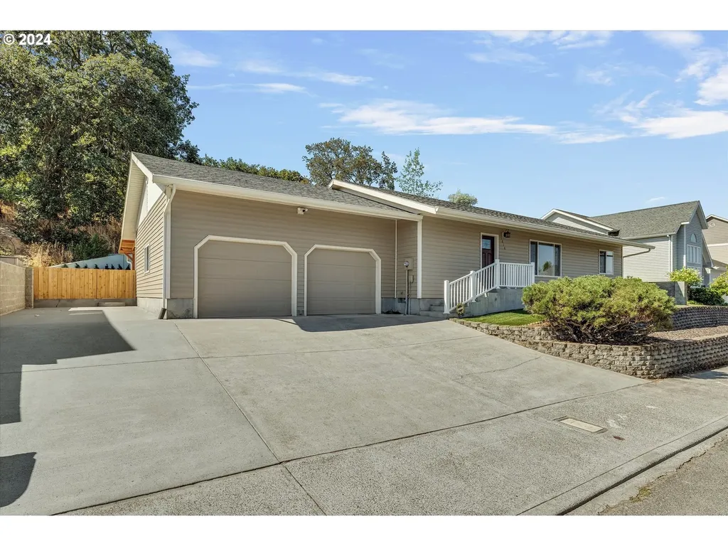 1818 Minnesota Street The Dalles OR 97058