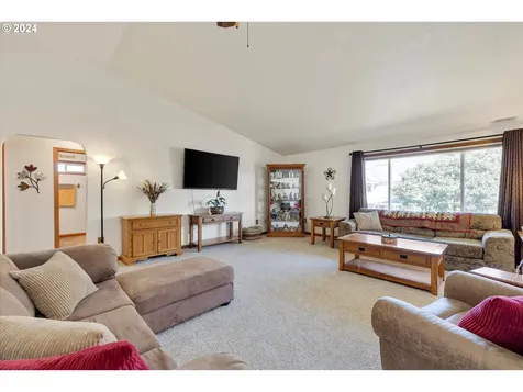 1818 Minnesota Street The Dalles OR 97058