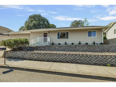 1818 Minnesota Street The Dalles OR 97058