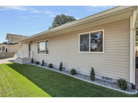 1818 Minnesota Street The Dalles OR 97058