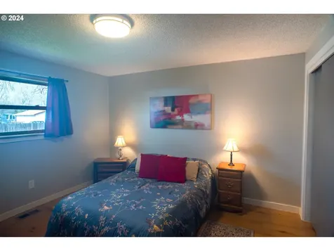 521 W Collins Street Goldendale WA 98620
