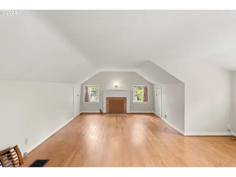 6616 Sw Canyon Lane Portland OR 97225