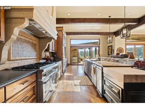 12780 S Fielding Road Lake Oswego OR 97034