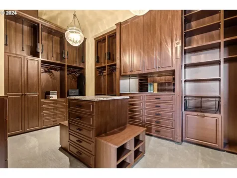 12780 S Fielding Road Lake Oswego OR 97034