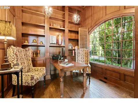 12780 S Fielding Road Lake Oswego OR 97034