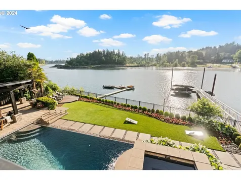 12780 S Fielding Road Lake Oswego OR 97034