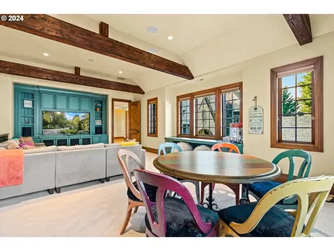 12780 S Fielding Road Lake Oswego OR 97034