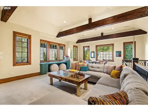 12780 S Fielding Road Lake Oswego OR 97034