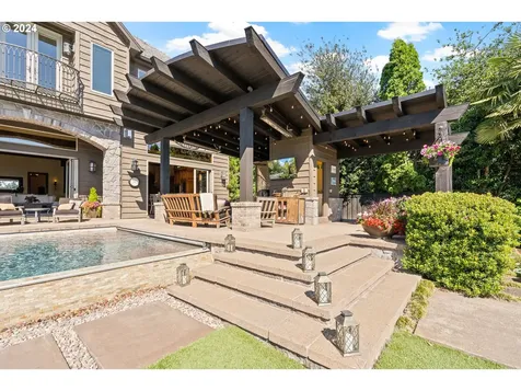 12780 S Fielding Road Lake Oswego OR 97034