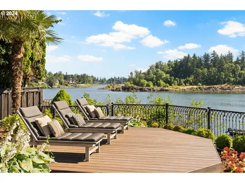 12780 S Fielding Road Lake Oswego OR 97034