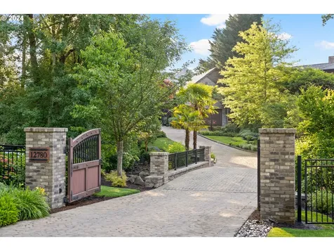 12780 S Fielding Road Lake Oswego OR 97034