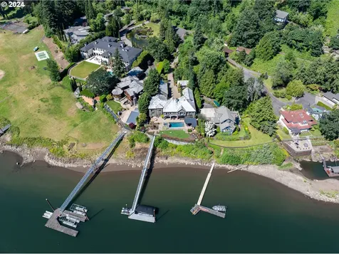 12780 S Fielding Road Lake Oswego OR 97034