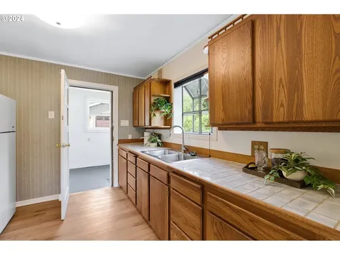 12015 Se Ramona Street Portland OR 97266