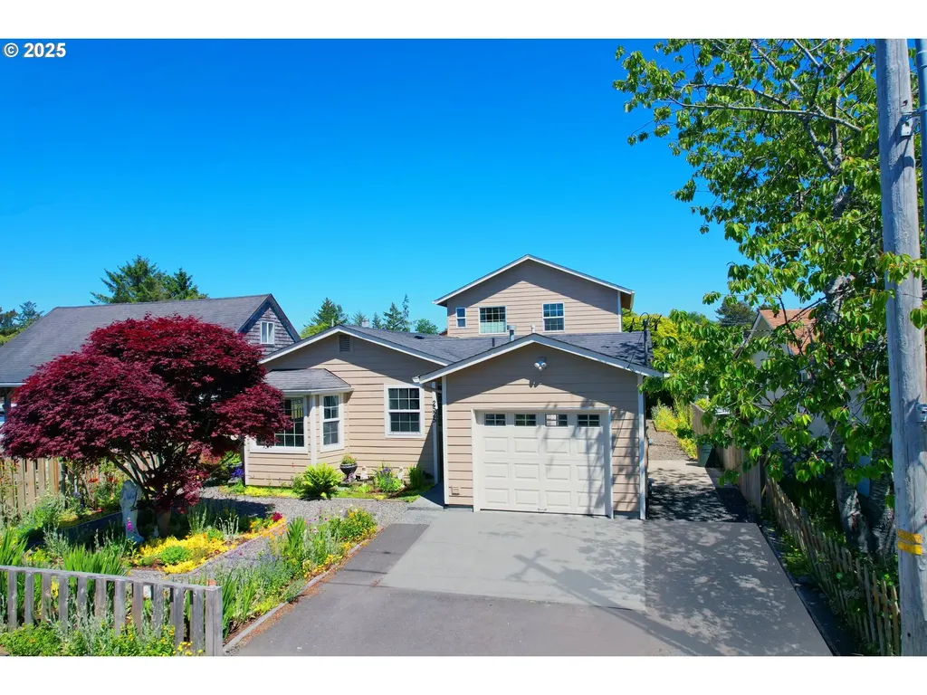 2525 Pine Street Seaside OR 97138