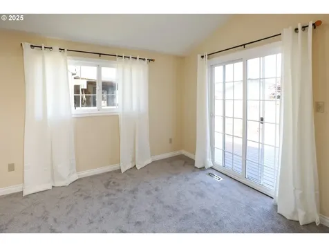 2525 Pine Street Seaside OR 97138