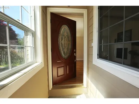 2525 Pine Street Seaside OR 97138
