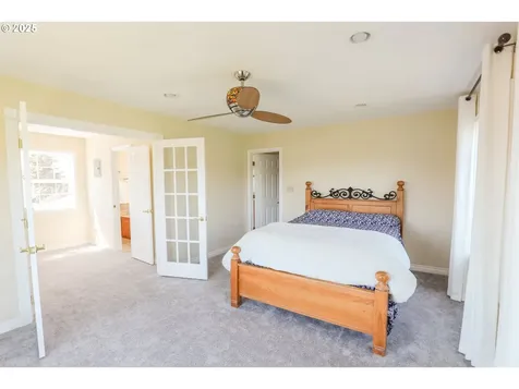 2525 Pine Street Seaside OR 97138