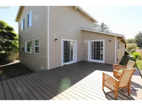2525 Pine Street Seaside OR 97138