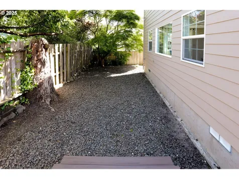 2525 Pine Street Seaside OR 97138