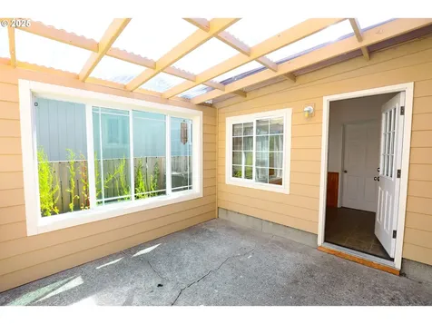 2525 Pine Street Seaside OR 97138
