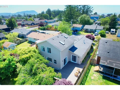 2525 Pine Street Seaside OR 97138