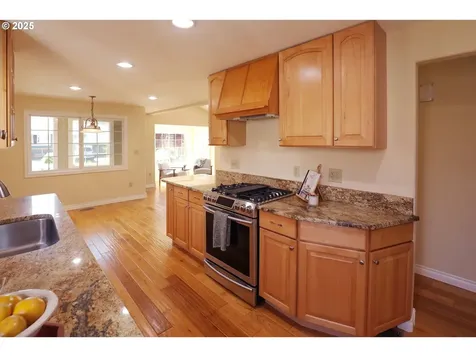 2525 Pine Street Seaside OR 97138