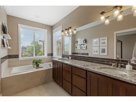 16401 Ne 95th Street Vancouver WA 98682