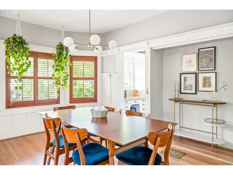 2303 Ne 43rd Avenue Portland OR 97213