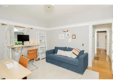 2303 Ne 43rd Avenue Portland OR 97213